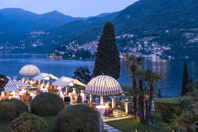 Passalacqua terrace and lake by night