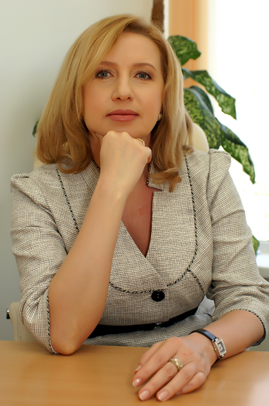 Svetlana Uvarova2